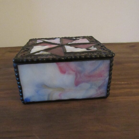 Stained glass trinket box, the quilt company, Jewelry box, glass keepsake box - Picture 1 of 6